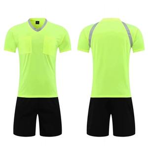 Nouveaux hommes femmes Football arbitre uniformes professionnel juge Football maillots Shorts chemises costume poche survêtements vêtements personnalisés - Product Image 4