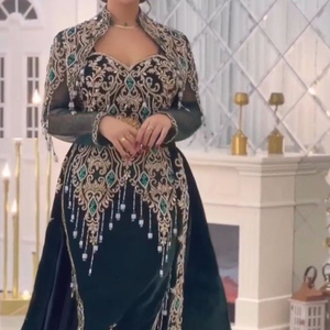 DERNIÈRE ET SUPERBE CONCEPTION DE LA ROBE CAFTAN ALGÉRIENNE POUR LA FÊTE AVEC ORNÉ DE PERLES DE VERRE EN CRISTAL, PIERRE, DABKA WORK @ 20 - Product Image 1
