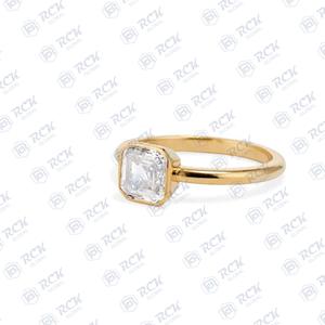 Elegante anillo de moissanita solitario con ajuste de bisel de corte TCW Asscher 1,10 para mujer Plata de Ley 925 chapado en oro Boda nupcial - Product Image 3