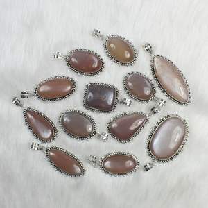 Pendentif en pierre de lune pêche naturelle Bijoux en vrac Vente en gros Designer Collet Pendentif Bijoux Pendentif - Product Image 3