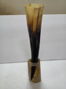 Corne à boire en buffle naturelle, écologique, faite à la main, avec support, pour les magasins vikings, par Saniya Handicraft - Product Image 2