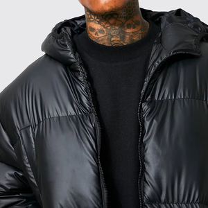 Chaqueta de Plumón de Alta Calidad OEM, Abrigo Acolchado con Logotipo Personalizado, Chaqueta de Invierno Cálida Negra con Capucha para Hombre 2026 - Product Image 2