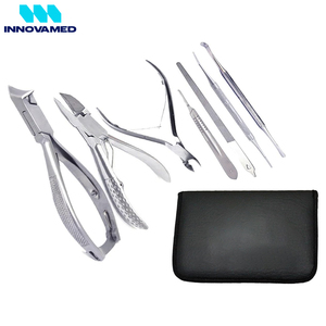 Juego de 7 Piezas de Acero Inoxidable para Manicura y Pedicura, Cortaúñas, Cortacutículas, Lima, Kit Profesional de Podología para el Cuidado de las Uñas INNOVAMED - Product Image 4