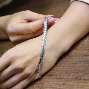 กำไลข้อมือเงินแท้ 925 รุ่นฟิวชั่นรูปหัวใจ ชุบโรเดียม ประดับเพชรและมุก มีให้เลือกทั้งทอง 14K 18K โรสโกลด์ แพลตตินั่ม ของขวัญทางศาสนา - Product Image 3