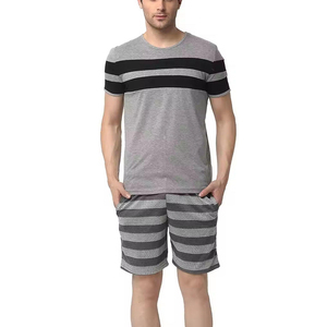 Conjunto de Camiseta y Pantalones Cortos para Hombre, con Tela Elástica Ligera 100% Poliéster, Logotipo Personalizado, para Fitness, Actividades al Aire Libre y Viajes - Product Image 4