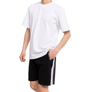 กางเกงขาสั้นของผู้ชายผ้าโพลีเอสเตอร์รัดรูปผลิตจากเวียดนาม - Product Image 1