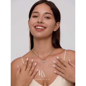 Collana con Pendente in Turchese Blu con Catena in Oro Inossidabile, Regalo Trendy con Pietra Portafortuna Verde per Lei - Product Image 4