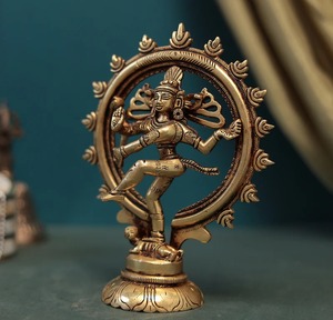 Vente à l'exportation Statue de Nataraja en laiton de 6 pouces de hauteur Danse traditionnelle de Shiva pour la maison Temple et décor spirituel - Product Image 3