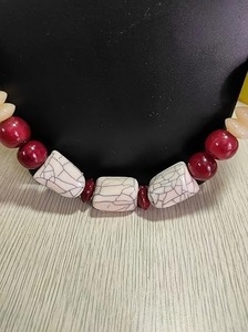 Collar de resina de diseño Vintage moderno para mujer, nueva cadena de cuerda de moda, joyería para ropa de fiesta de boda disponible para la venta - Product Image 4