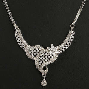 ชุดจี้สร้อยคอแบบกุนดัน - เงิน - Product Image 2