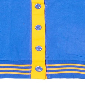 Vente en gros de cardigan en acrylique d'hiver de sororité pull en tricot brodé de couleur personnalisée et de chenille sororité collège universitaire - Product Image 5