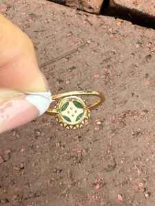 แหวนค็อกเทลงานปาร์ตี้น่ารัก ประดับมรกตสีเขียวทรงมาร์ควิสธรรมชาติ และเพชรทรงบริลเลียนต์ ทองคำแท้ 14K สำหรับทุกเพศ เหมาะสำหรับงานแต่งงาน งานหมั้น รับผลิตตามแบบ (OEM) - Product Image 4