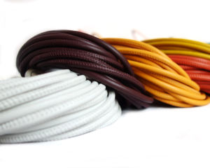 Nappa สายหนังแท้จากผู้ผลิตสำหรับงานหัตถกรรมเครื่องประดับแบบกลมเย็บจำนวนมากขนาด2.5ถึง10มม. สำหรับผู้ค้าส่ง - Product Image 2