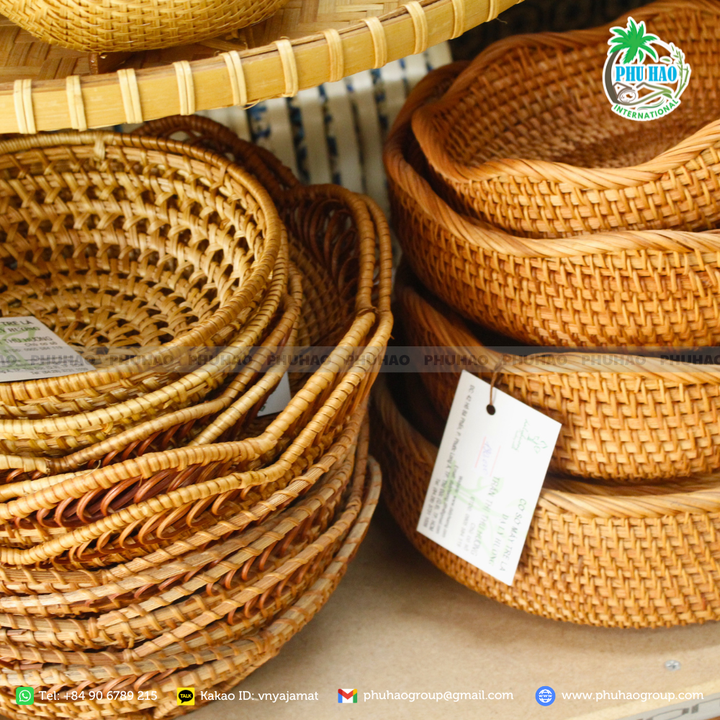HOT SELLING Create a Warm and Natural Atmosphere at Home with Beautiful Rattan Tray with High Quality