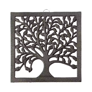 ขาตั้งสามขาโลหะสำหรับแขวนผนังรูปทรงสี่เหลี่ยมแบบแฮนด์เมด - Product Image 1