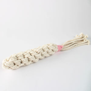 Juguete de cuerda de algodón para perros con cuerpo trenzado y borlas, fomenta la exploración, la masticación y el interacción, hecho en Vietnam - Product Image 1