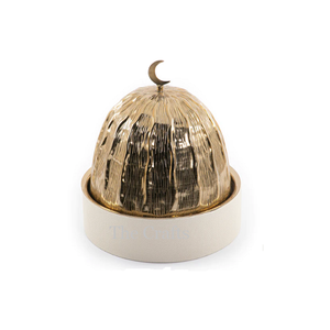 Serveur d'écrous de forme ronde de conception attrayante Serveur de desserts en aluminium poli à l'or de la fabrication dans les arts à la maison - Product Image 1