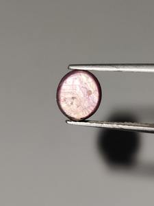 Gemas Mehrajudin, Rubí Estrella Rojo Rosado Natural, Cabujón Ovalado de 6 Rayos, Tratado con Cera/Aceite, Piedra Suelta de 3-5 Quilates, Rajasthan - Product Image 4