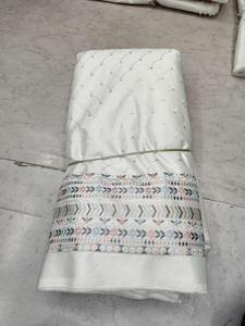 Tela de satén de Malai de alta calidad, Dobby de punto, bordado pesado, trabajo de lentejuelas para boda, uso textil para el hogar, precio de fábrica disponible - Product Image 3