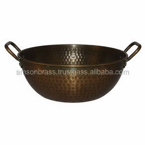 อ่างแช่เท้าทองเหลืองโบราณแบบตอกลาย ทำจากทองแดงคุณภาพสูง สำหรับนวดเท้าและสปา พร้อมหูจับ - Product Image 6