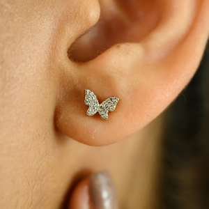 Nouveautés Boucles d'oreilles en or jaune massif 18 carats minimaliste avec diamant rond naturel papillon Cadeau pour elle Bijoux de tous les jours - Product Image 2