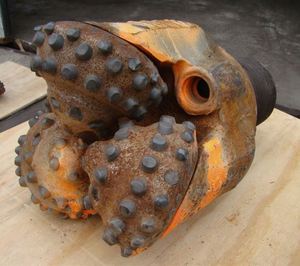 ดอกสว่านไตรโคนขนาด 16"–17" แบบ API Reg, TCI/MT, ลูกปืนแบบปิดผนึก - Product Image 1