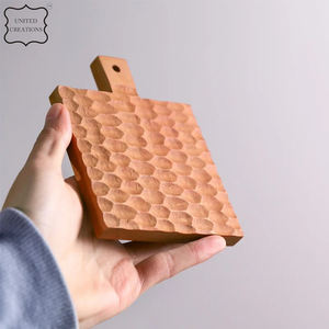 Vente en gros de sous-verres carrés en bois fins de style classique personnalisés Chêne naturel Hêtre Acacia Noyer pour thé Café Boisson Pot-Blanc uni - Product Image 3