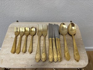 Ensemble de couverts en laiton de fabricant fiable pour les événements gastronomiques offrant une apparence brillante et une prise en main lisse pour une utilisation confortable - Product Image 3