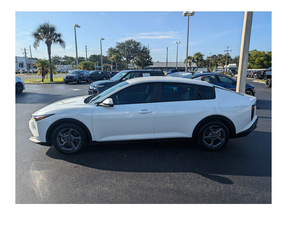 Pre-owned 2025 Kia K4 LXS ขับเคลื่อนล้อหน้า-มีบริการจัดส่ง - Product Image 3