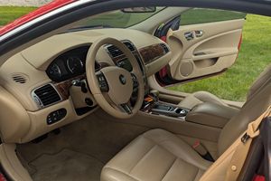 JA GU AR XKR COUPE 2007 USADO, Volante a la Izquierda/Derecha - Product Image 3