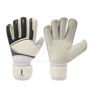 Guantes de portero Backhand de neopreno flexible para máxima comodidad y facilidad durante largas horas de entrenamiento Guantes de portero - Product Image 5