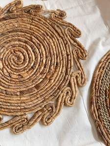 Coussinets chauffants faits à la main support de casserole sous-verres en rotin tissé à la main napperons en bambou tasse Base chargeur assiettes plats au prix de gros - Product Image 6