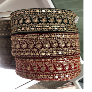 Bordado floral hecho a medida en tres formas de color en diseños étnicos para diversos fines en 3 pulgadas de ancho en base de color de terciopelo - Product Image 1