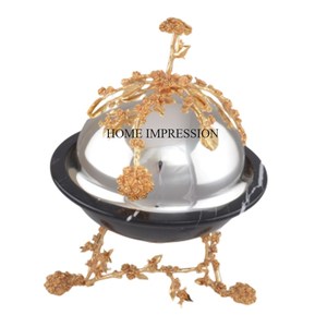 Suministro directo de fábrica, venta al por mayor, venta a granel, Metal resistente hecho con flores chapadas en oro, plato de frotamiento de diseñador, cúpula de comida - Product Image 1