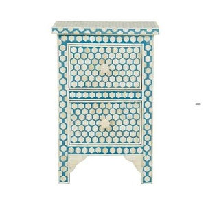 Table de chevet classique avec incrustations d'os et design en agate, fabriquée à la main par un fournisseur indien - Product Image 4