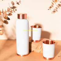 Ensemble de bouteilles d'eau en cuivre rouge comprenant 2 gobelets-anti-fuite ayurvédique pour les voyages à domicile, le bureau et la salle de sport-Idéal pour faire bouillir de l'eau