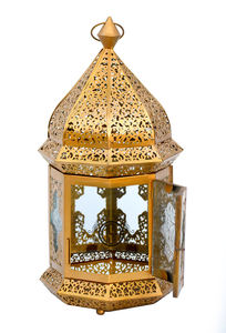 Linterna de Metal marroquí de calidad superior chapada en oro, diseño elegante hecho a mano para interiores y exteriores, decoración navideña para el hogar - Product Image 3