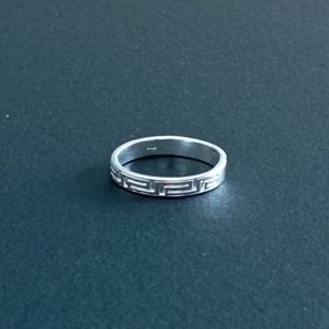 Anillo liso de Plata de Ley 925 al por mayor, joyería de banda de plata minimalista unisex para minoristas y exportadores de joyería a granel - Product Image 1