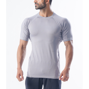 Chemise de compression personnalisée pour hommes vente en gros Chemise d'entraînement physique à séchage rapide pour hommes Chemise de compression pour spandex de course à pied pour hommes - Product Image 3