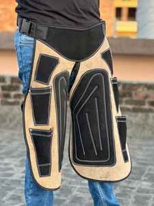 ผ้ากันเปื้อนเชฟทำมืออย่างมืออาชีพ ผ้าทวิลโพลีเอสเตอร์ รับออกแบบโลโก้ตามสั่ง บริการ OEM สำหรับร้านอาหารและบาร์ - Product Image 4