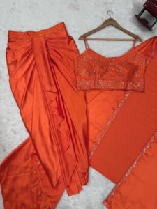 Conjunto de Choli y Shrug Elegante para Mujer, Combinación Perfecta para Fiestas, Bodas y Ocasiones Festivas con un Look Moderno - Product Image 6
