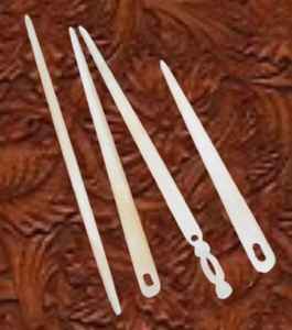 Aguja de tejer artesanal de hueso - Product Image 3