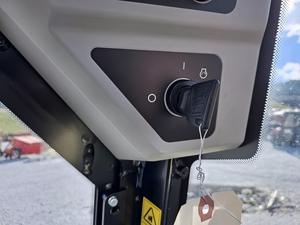 Alta operación agradable y limpio 2022 JCB 270T minicargador EPA certificado listo para enviar en todo el mundo - Product Image 6