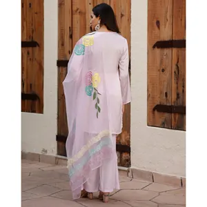 Conjunto de traje rosa pintado a mano para mujer Kashish - Product Image 6