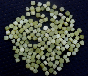 Racimo de ópalo amarillo Natural de 50 piezas, 4-6 MM, cristales curativos crudos, piedras de felicidad, piedras preciosas sueltas, racimo áspero - Product Image 5