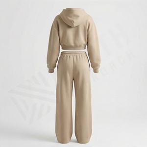 Ensemble de survêtement d'hiver deux pièces de qualité supérieure avec logo personnalisé, pantalon de jogging à jambes larges et sweat à capuche court pour femme - Product Image 2