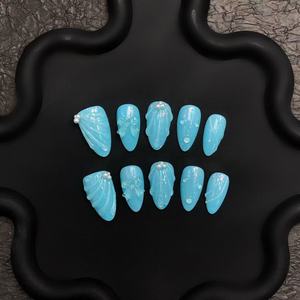 Juego de prensa cuadrado de uñas de ataúd cortas de Aura Chic de concha azul de lujo con pegamento para niñas Uñas acrílicas falsas estilo de modelo - Product Image 2