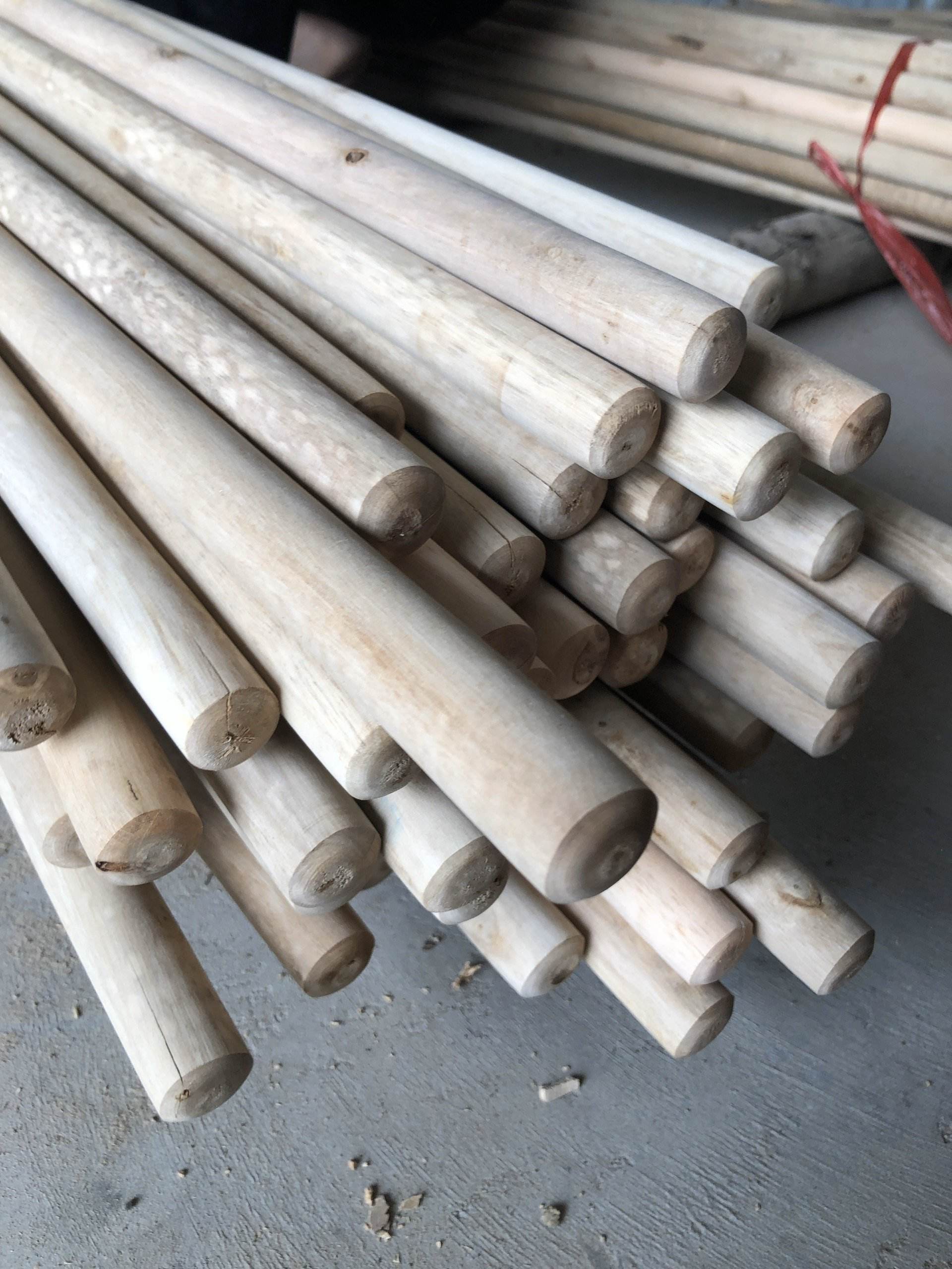 เหลืองอ่อน