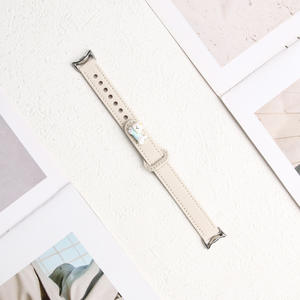 Correa de reloj de cuero suave de 14 mm con dije de perro adorable, compatible con <span class=keywords><strong>Mi</strong></span> <span class=keywords><strong>Band</strong></span> 8 9 10 y Apple Watch 9 10 11 para mujer - Product Image 4