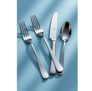 Couverts en acier inoxydable finition or rose transformant les repas ordinaires en moments de dîner luxueux sans effort - Product Image 2